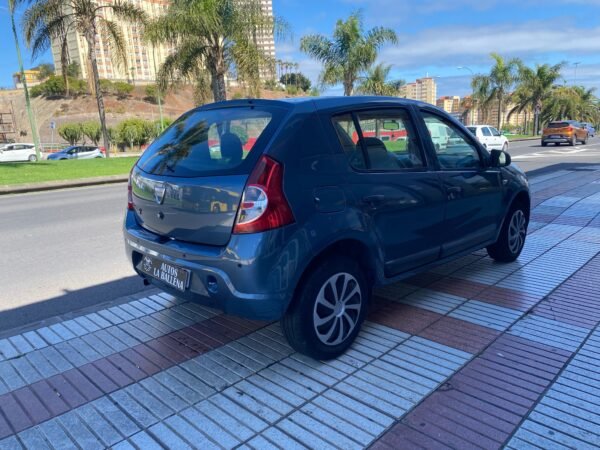 DACIA Sandero Ambiance 1.2 16v 75cv - Imagen 3