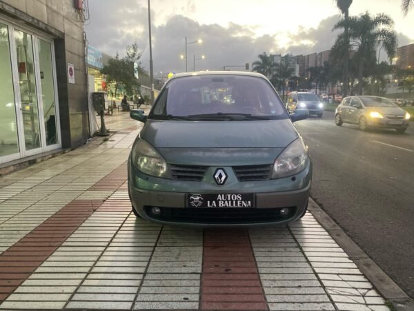 RENAULT Scenic CONFORT AUTHENTIQUE 1.6 16V
