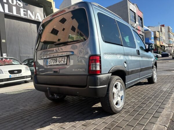 PEUGEOT Partner Tepee Outdoor 1.6 HDi 90cv - Imagen 5