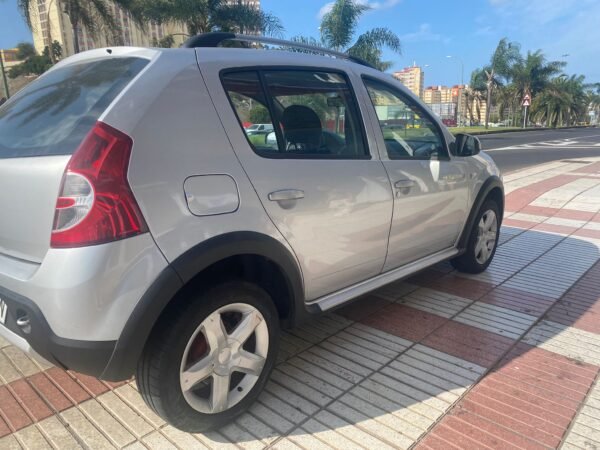 DACIA Sandero Stepway Music 1.6 85 - Imagen 6